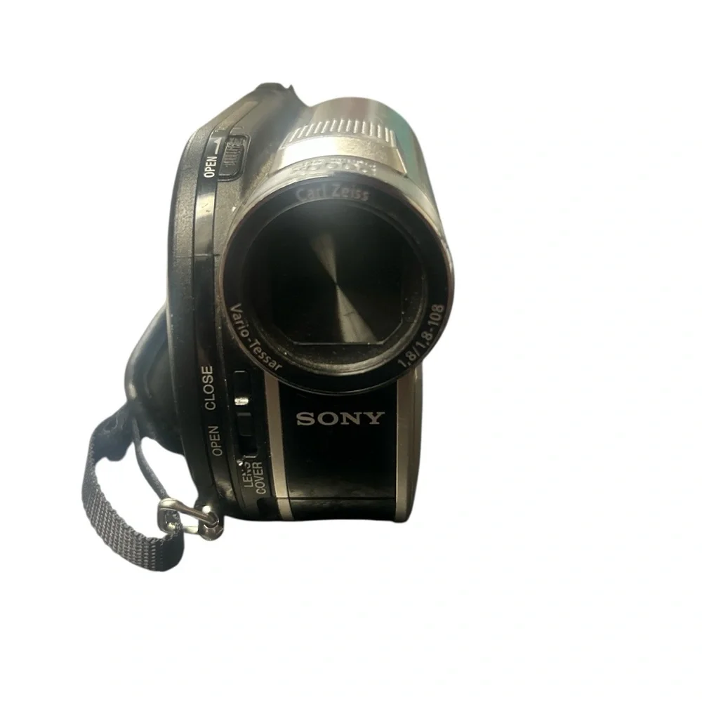 Sony Handycam DCR-DVD650 Hybrid Camcorder - 60x Optical Zoom - FOR PARTS